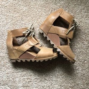 Sorel Joanie leather wedges